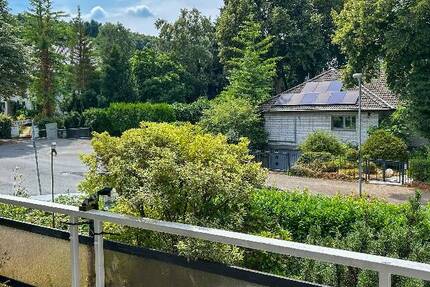 Wohnen am Rande des Göckinghofs: Eigentumswohnung mit Sonnenloggia und Garage in beliebter Lage