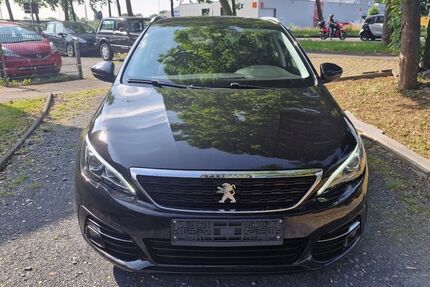 Peugeot 308 140.000 km 6.999 € Köln 51107