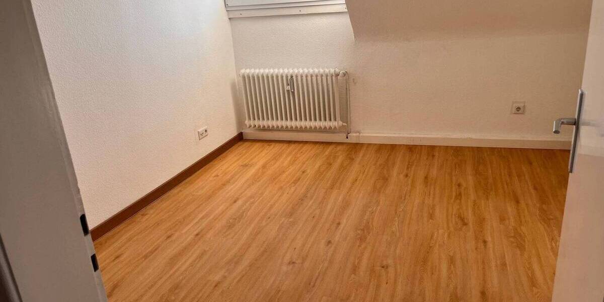 Etagenwohnung Solingen Solingen-Mitte - 4 Zimmer, 73 m&sup2;, 789&euro; | Angebot:26188076