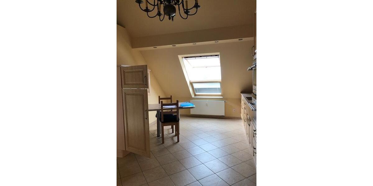 Superschöne 2 Zimmer Dachgeschosswohnung (Miete oder Kauf) 2 zimmer