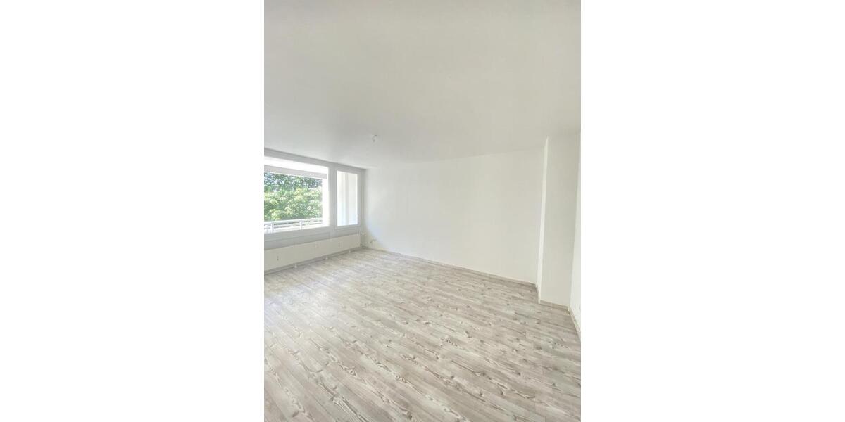 Etagenwohnung Solingen - 3 Zimmer, 73 m&sup2;, 719&euro; | Angebot:26254316