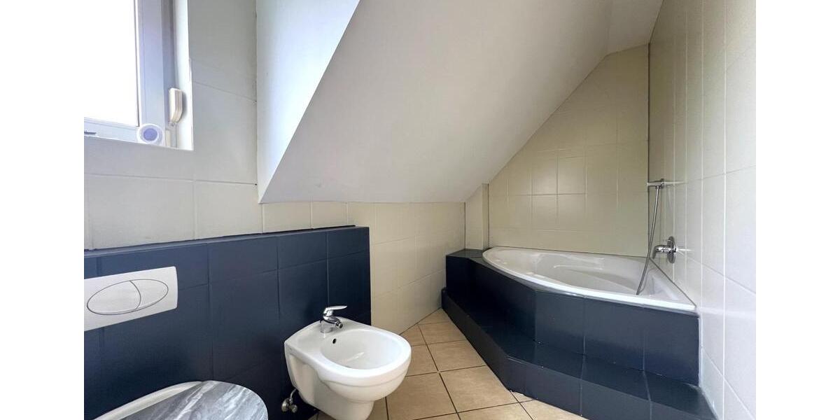 Einfamilienhaus Wipperfürth - 6 Zimmer, 188 m&sup2;, 350.000&euro; | Angebot:26124505