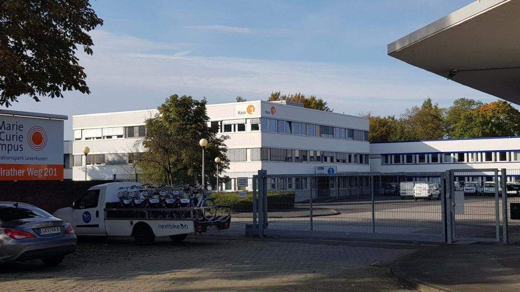 Schreibtischplätze in Leverkusen - flexibel, günstig, professionell zimmer