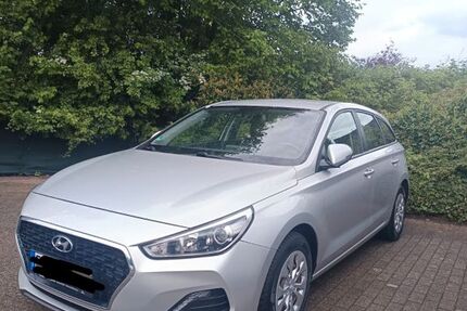 Hyundai i30 65.000 km 14.900 &euro; Wermelskirchen 42929