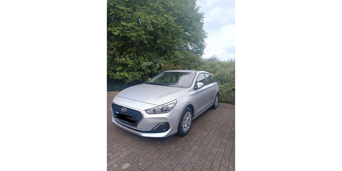 Hyundai i30 65.000 km 14.900 &euro; Wermelskirchen 42929