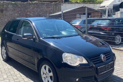 VW Polo 162.000 km 2.700 &euro; Solingen 42655