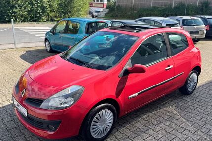 Renault Clio 152.000 km 4.499 &euro; Wuppertal 42285