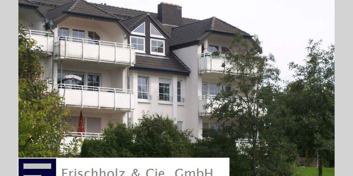 Wohnen mit Aussicht! Schicke 2-Zimmer-Dachgeschoss-Wohnung mit Balkon in Kierspe-Dorf! 2 zimmer