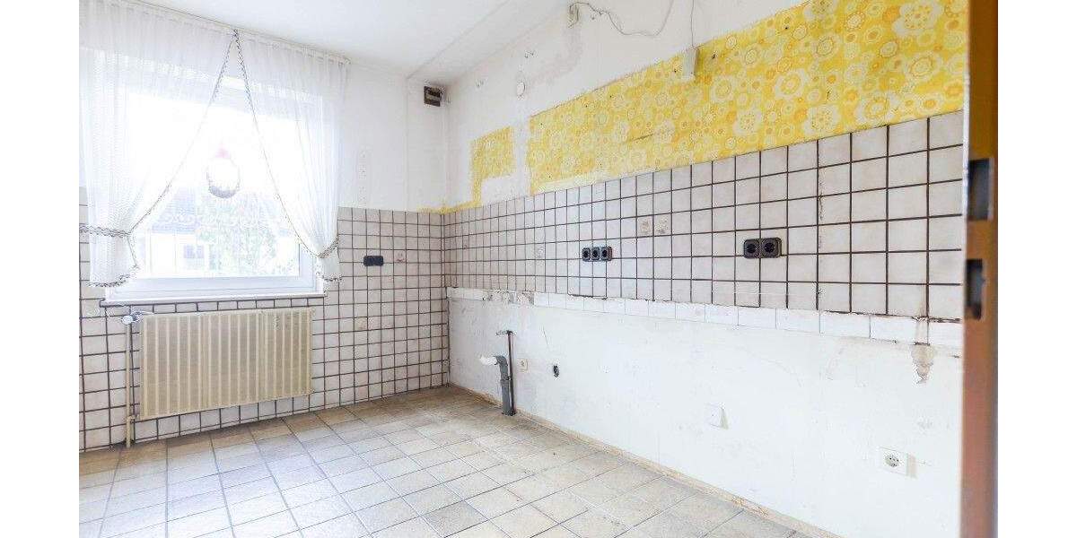 Reihenmittelhaus mit Garage * 4 Zimmer * Süd-Terrasse * Keller * Wannenbad 4 zimmer