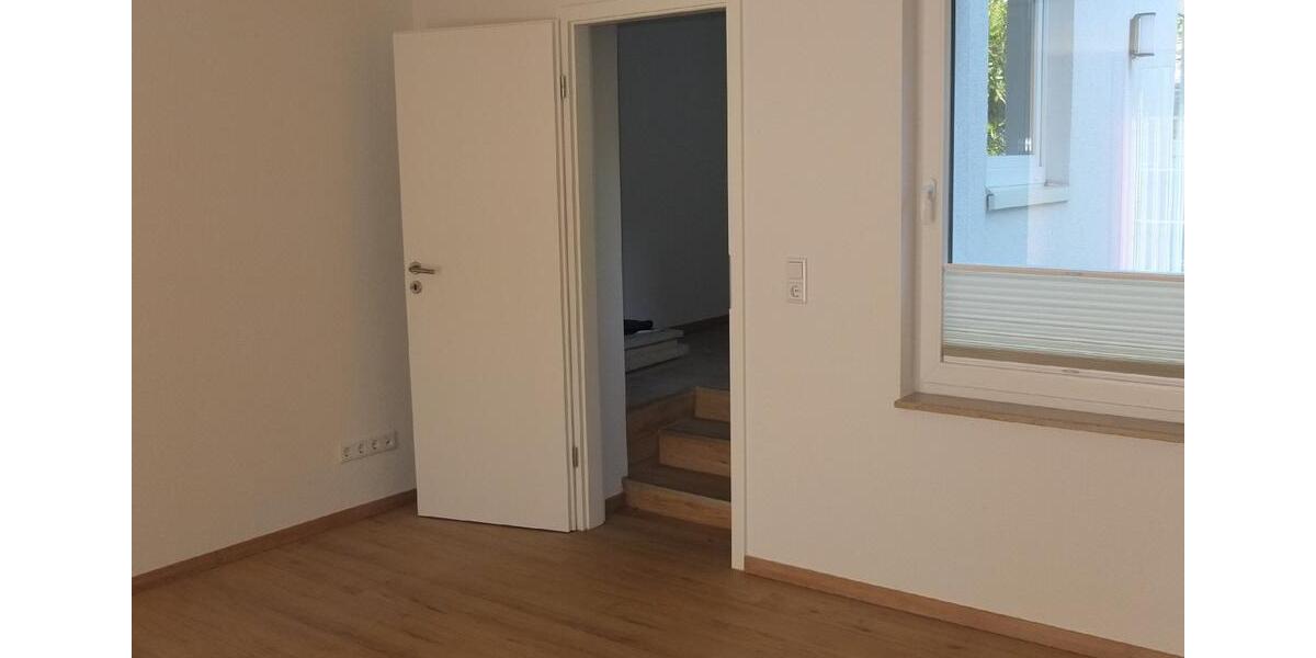 Wunderbar individuelle und angenehme Büro-Servicefläche in Solingen-Wald! zimmer