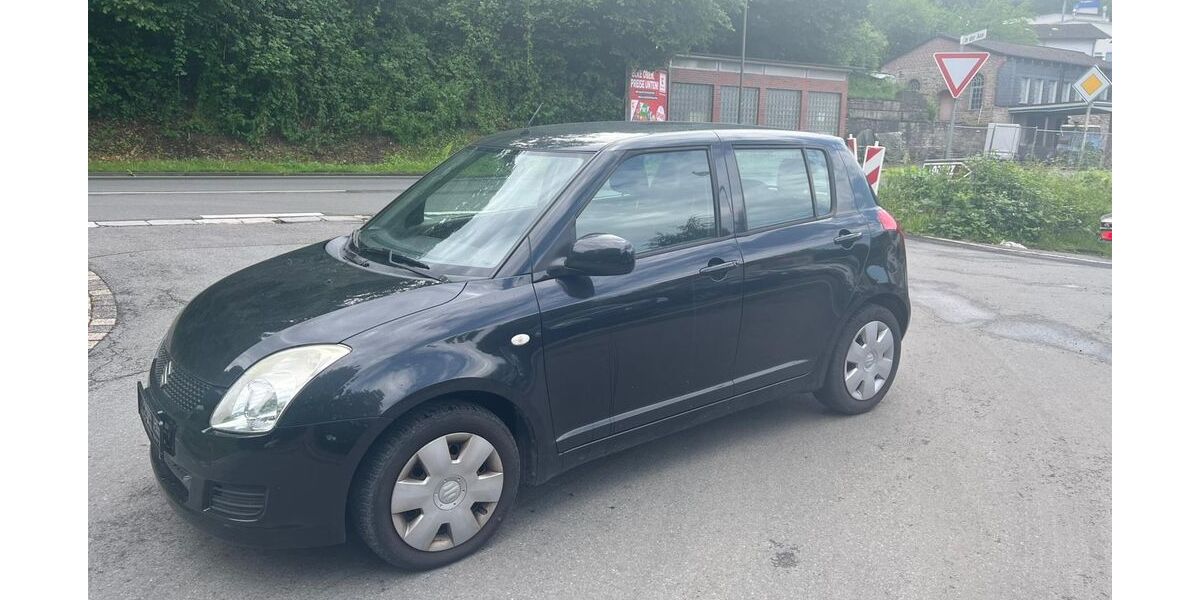 Suzuki Swift 150.000 km 2.280 &euro; Wetter Ruhr 58300
