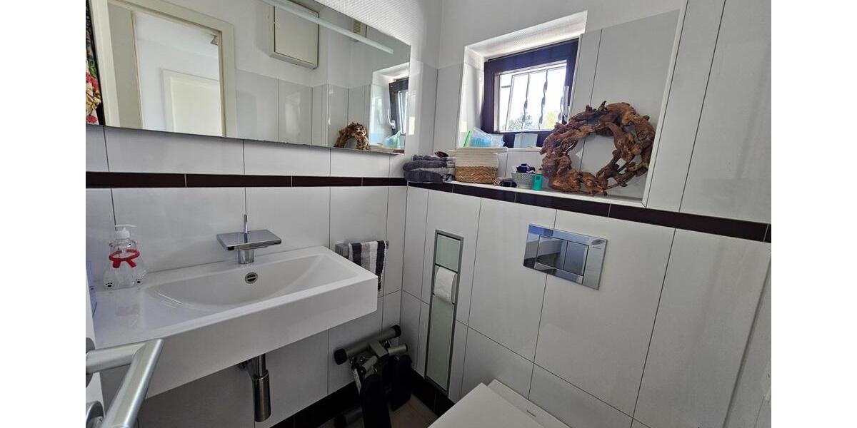 3-Zimmer-Penthouse - Haus im Haus EBK ruhig u. zentral gelegen zimmer
