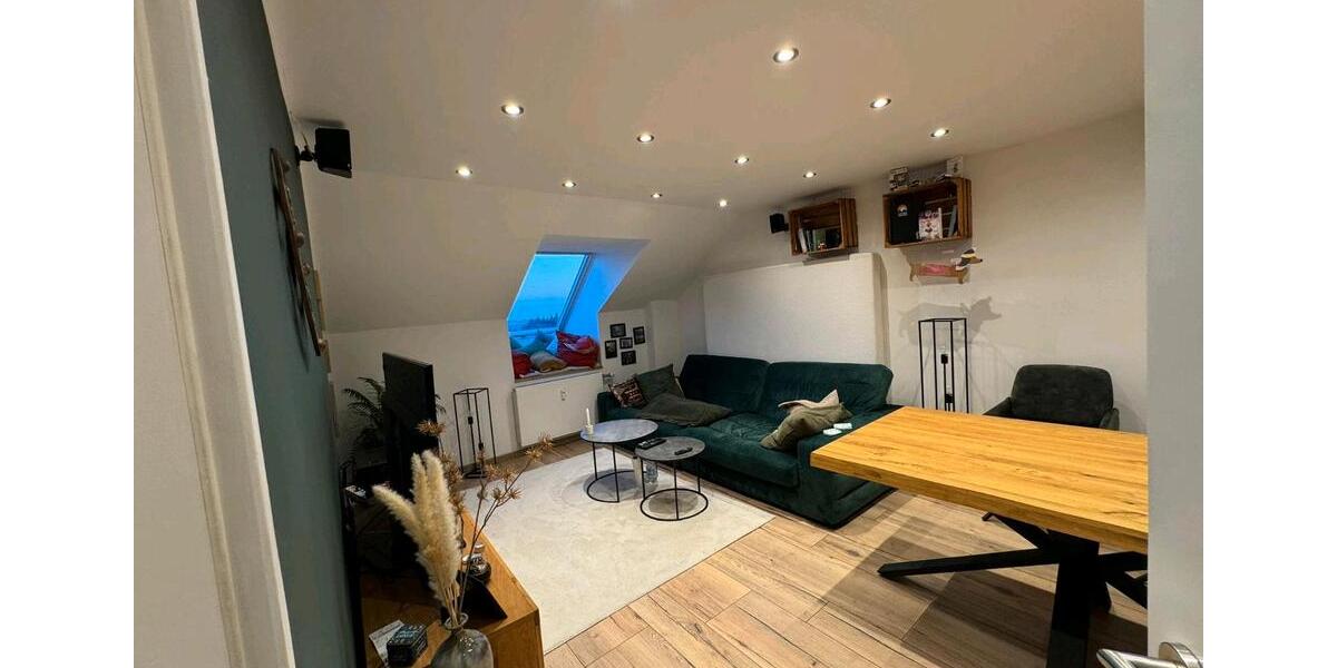 Dachgeschoßwohnung Remscheid Reinshagen - 2 Zimmer, 50 m&sup2;, 150.000&euro; | Angebot:26286930