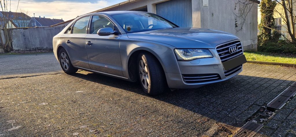 Audi A8 379.000 km 9.900 &euro; Burscheid 51399