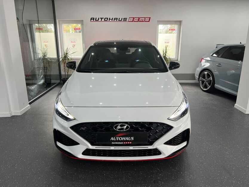 i30