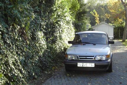 Saab 900