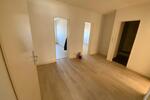 Etagenwohnung Solingen Central - 3 Zimmer, 81 m&sup2;, 639&euro; | Angebot:25416426