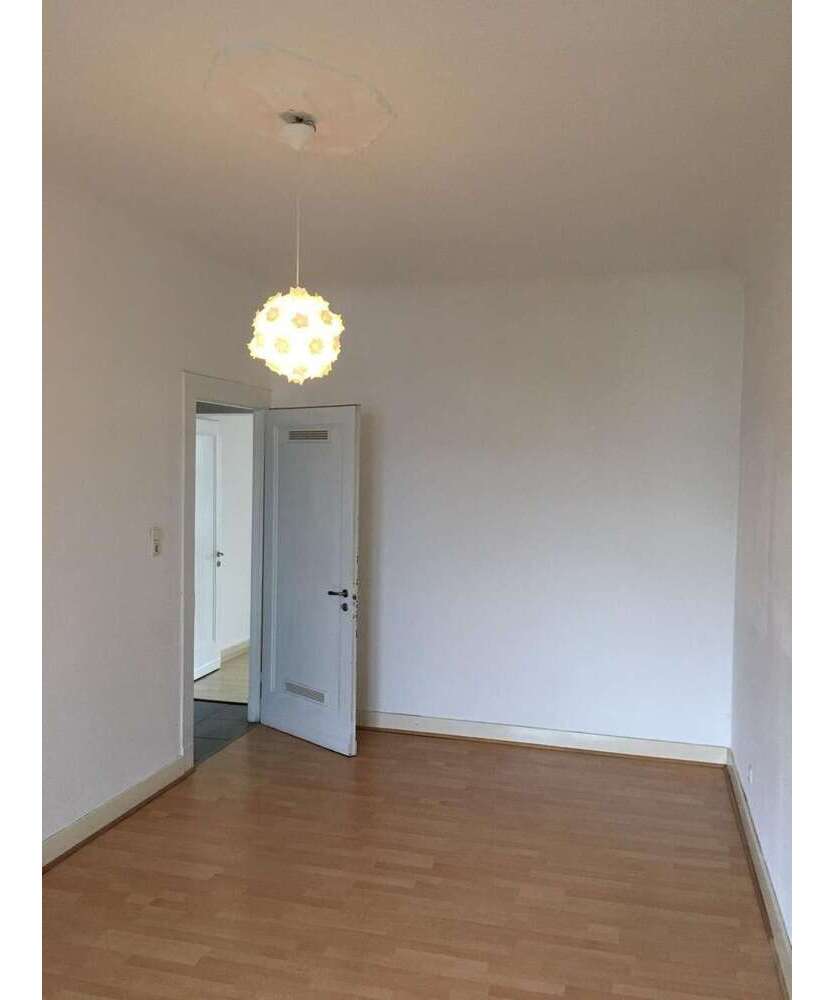 Wohnung zum Kaufen in Wuppertal 139.800 € 90 m²
