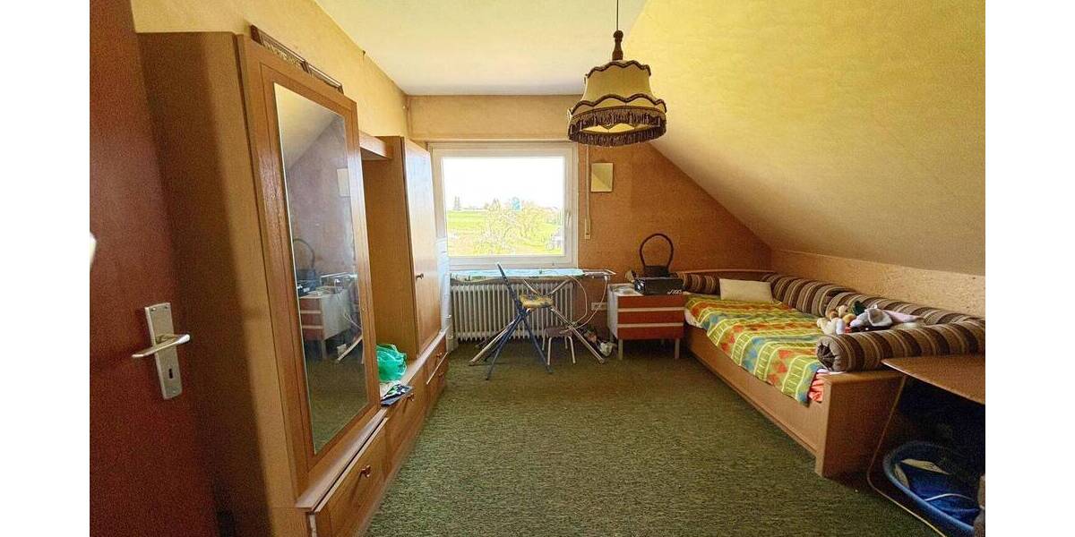 Ländliches Einfamilienhaus im Dornröschenschlaf 4 zimmer