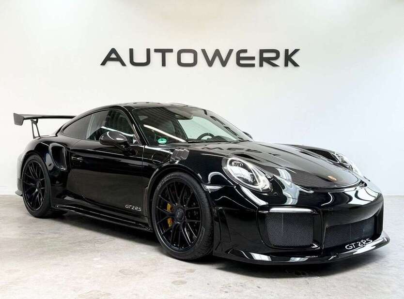 911