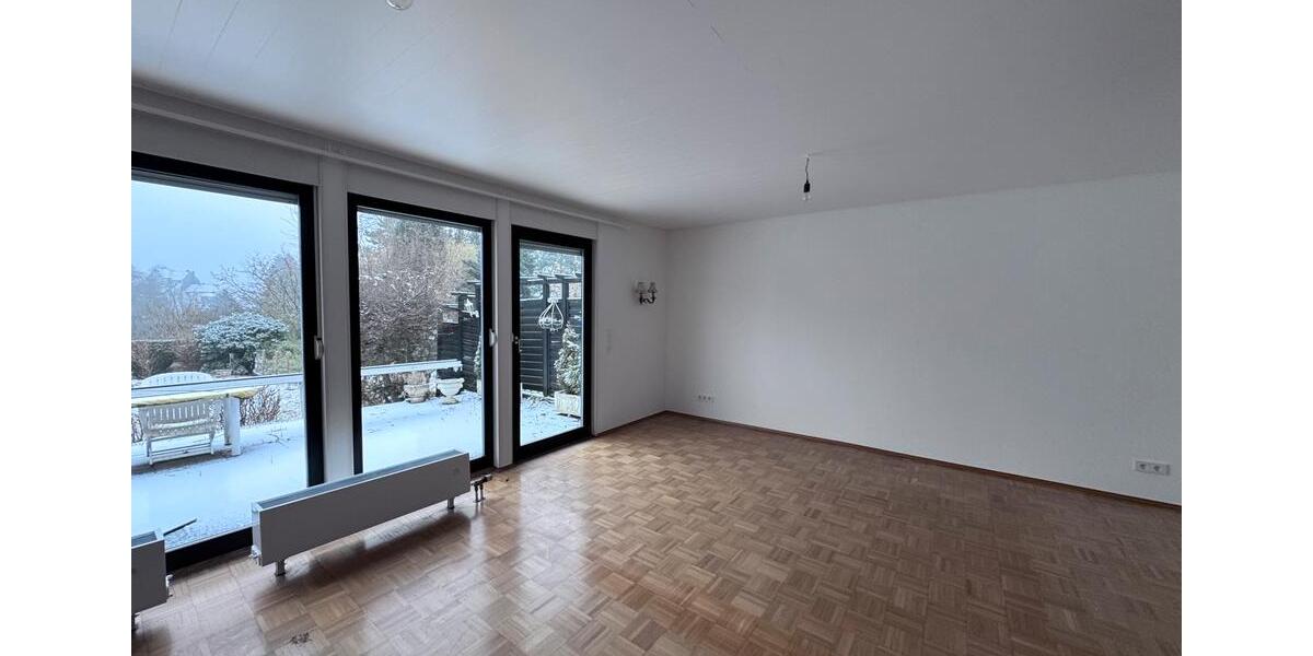 Miete - Einfamilienhaus mit 6 Zimmern, 2 Küchen, Garten und Kamin 6 zimmer