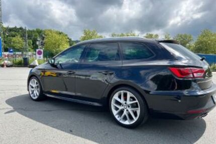 Seat Leon 121.200 km 13.500 &euro; Hagen 58135