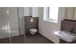 2 Zimmer Erdgeschosswohnung mit großzügigem Wohnambiente, EBK und Terrasse - Duschbad barrierefrei 2 zimmer