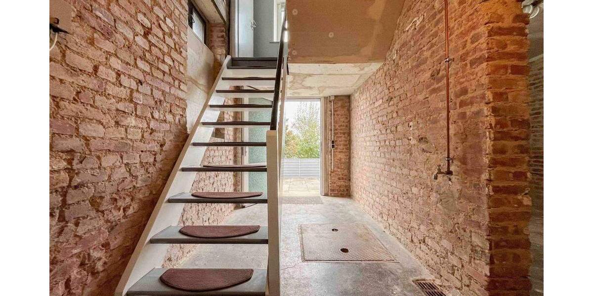 Kernsaniertes Zuhause - Alles neu, hochwertig Wohnen mit Garten in urbaner Lage 7 zimmer