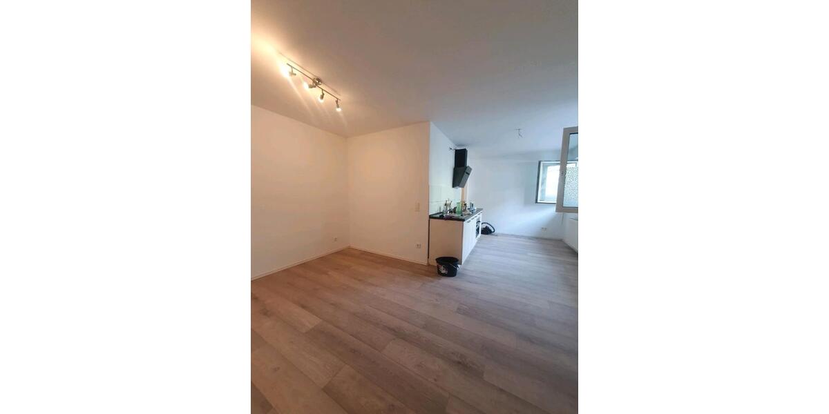 1-Zimmer-Wohnung 36m² in Wuppertal.Frisch renoviert,Nähe Zoo 1 zimmer