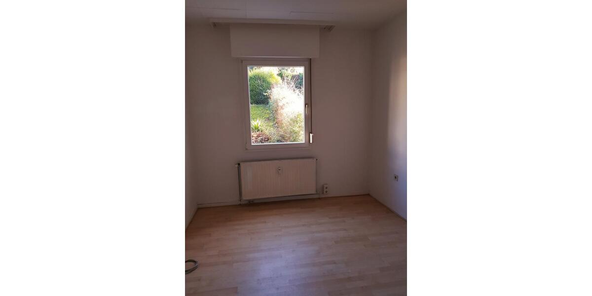 Großzügige 2,5 Zimmer Wohnung mit Garten mitten in Lüttringhausen 2.5 zimmer