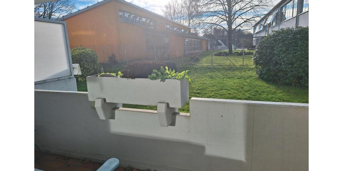 Gepflegte 2-Zimmer-Wohnung mit Balkon im 1. OG in Burscheid 2 zimmer