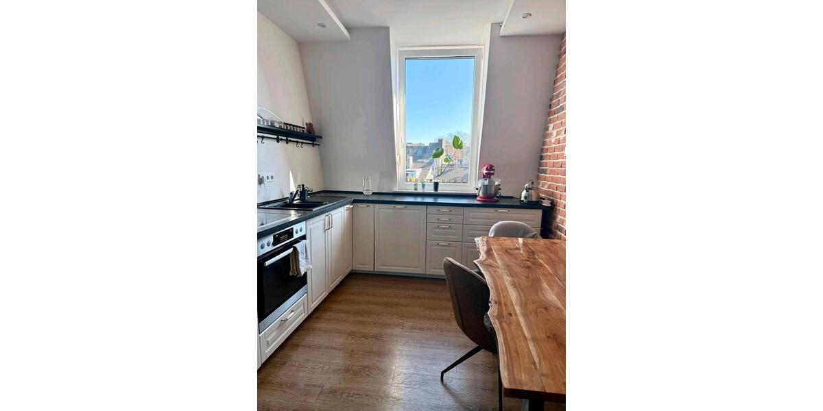 Dachgeschoßwohnung Wuppertal Sedansberg - 4 Zimmer, 100 m&sup2;, 850&euro; | Angebot:25370624