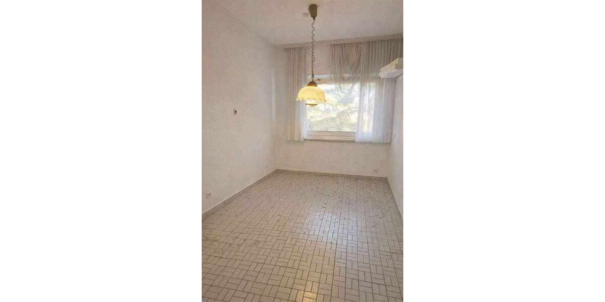 Mehrfamilienhaus, Wohnhaus Velbert Mitte - 6 Zimmer, 160 m&sup2;, 375.000&euro; | Angebot:25678622