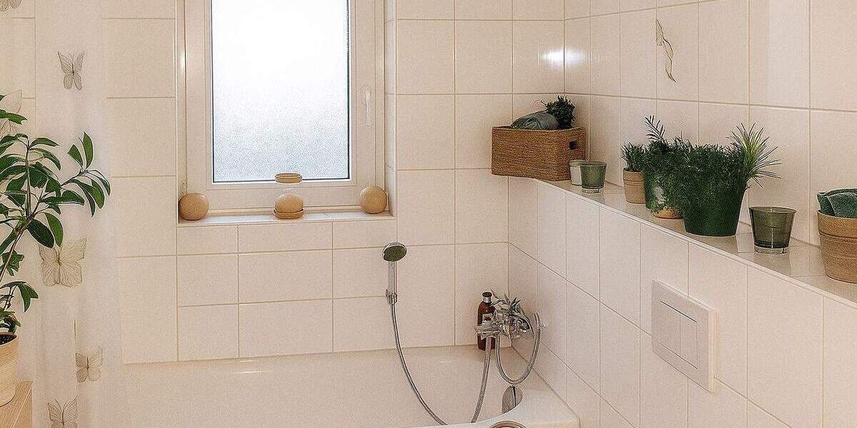 3 Zimmer Wohnung, mit Balkon, Stellplatz in TOP Lage von Solingen 3 zimmer