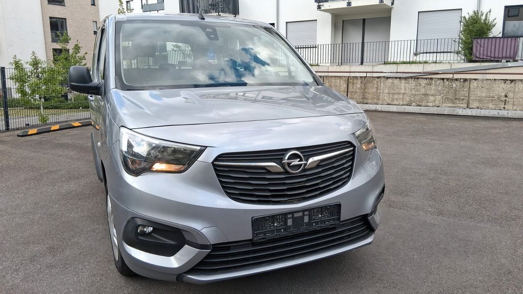 Opel Combo Life 189.000 km 8.500 &euro; solingen 42697