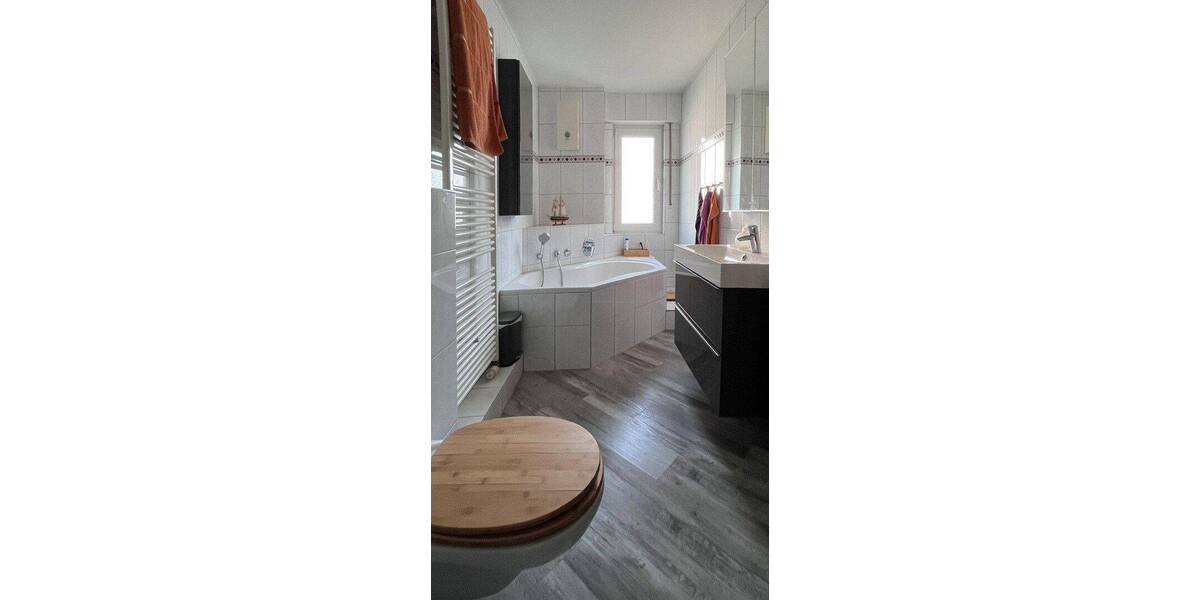 Reihenmittelhaus Bergisch Gladbach Gronau - 6 Zimmer, 140 m&sup2;, 423.000&euro; | Angebot:26890127