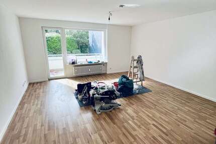 Wohnung Wuppertal Grifflenberg - 4 Zimmer, 105 m&sup2;, 1.200&euro; | Angebot:25804239