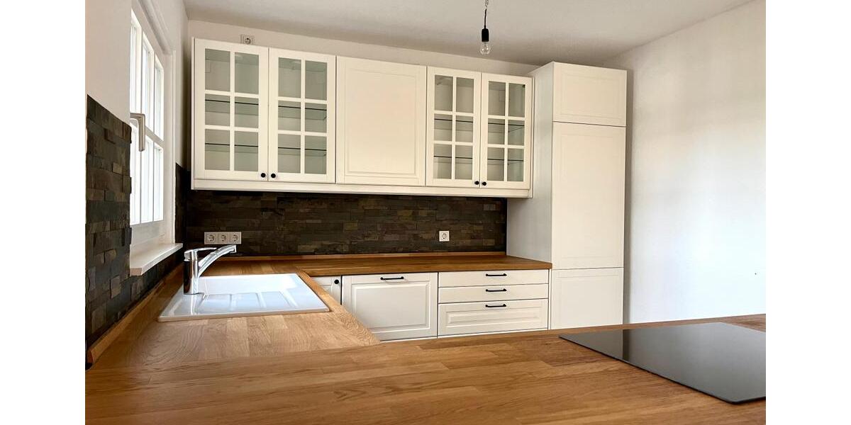 Einfamilienhaus mit 6 Zimmern, Kamin, Einbauküche, Sauna & Garage 6 zimmer