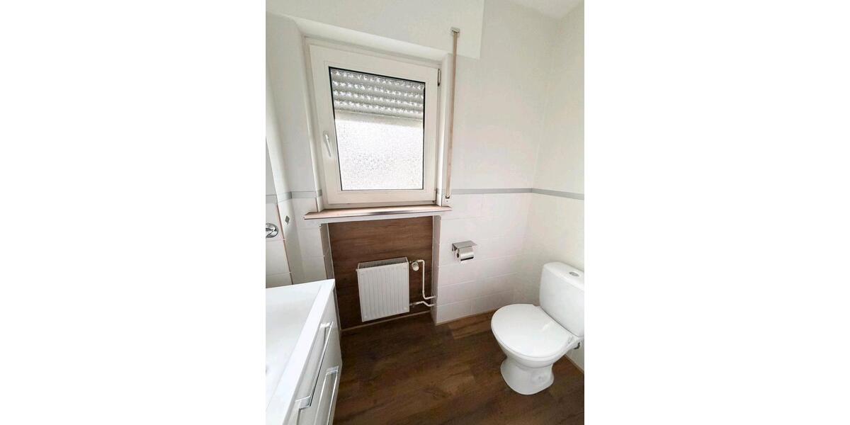 Etagenwohnung Hilden - 3 Zimmer, 120 m&sup2;, 1.400&euro; | Angebot:26312970