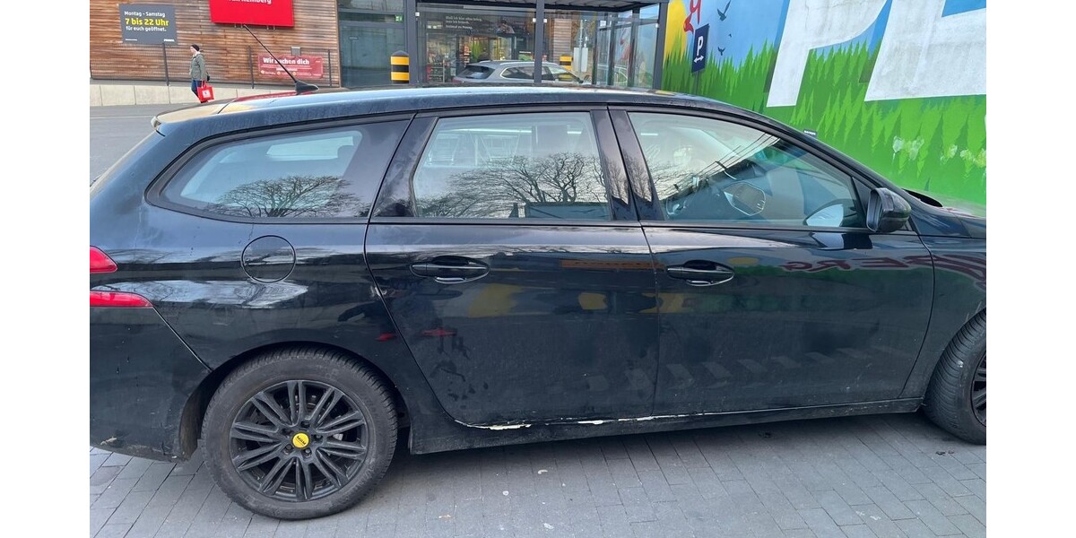 Peugeot 308 224.000 km 4.000 &euro; Hagen 58095