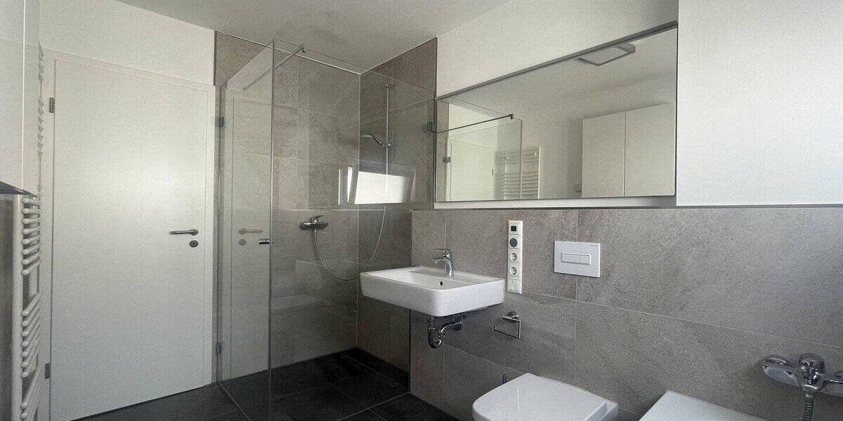 Reihenmittelhaus Langenfeld Immigrath - 5 Zimmer, 134 m&sup2;, 698.000&euro; | Angebot:26853888