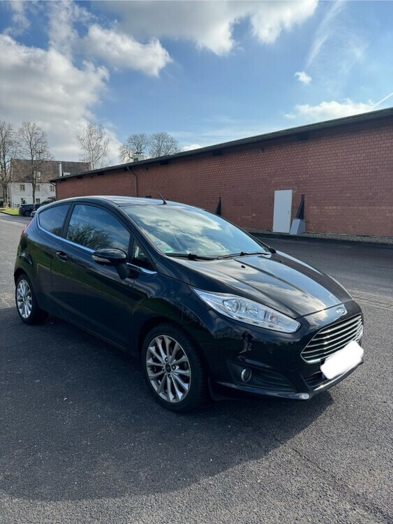 Ford Fiesta 58.000 km 9.499 € Köln 50667