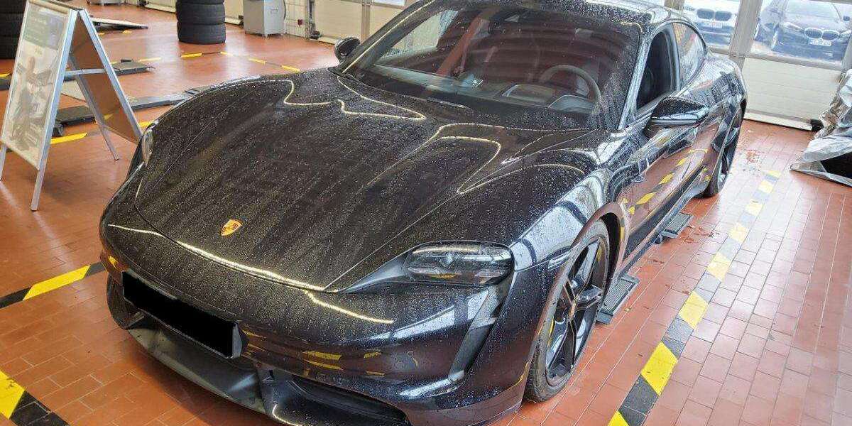 Porsche Taycan 45.220 km 78.910 &euro; Hagen 58091