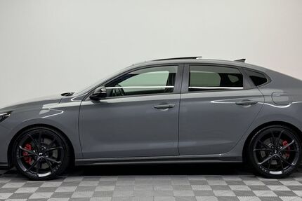 Hyundai i30 48.714 km 30.800 &euro; Radevormwald 42477