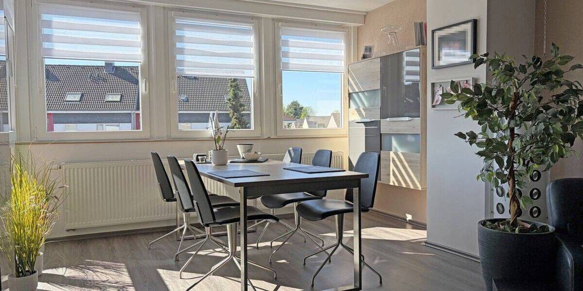 Etagenwohnung Velbert Mitte - 3 Zimmer, 105 m&sup2;, 225.000&euro; | Angebot:26833341