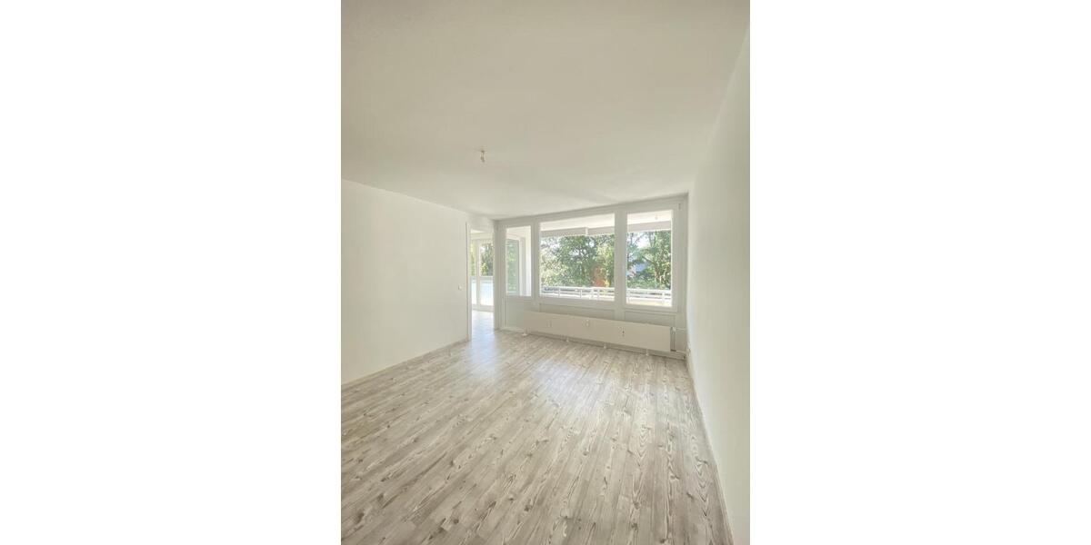 Etagenwohnung Solingen - 3 Zimmer, 73 m&sup2;, 719&euro; | Angebot:26254316