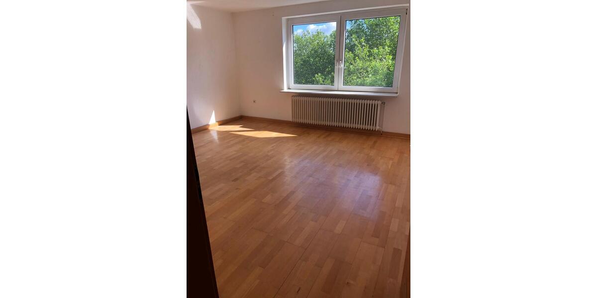 Etagenwohnung Remscheid - 3 Zimmer, 71 m&sup2;, 179.000&euro; | Angebot:26080133