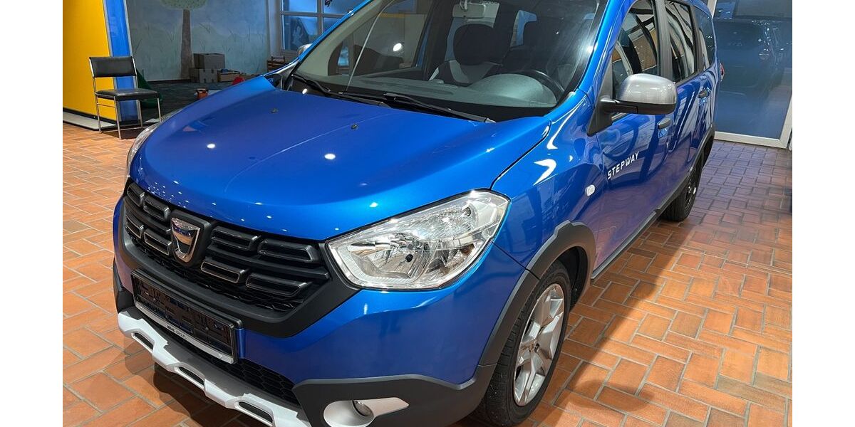 Dacia Lodgy 115.900 km 12.200 &euro; Halver 58553