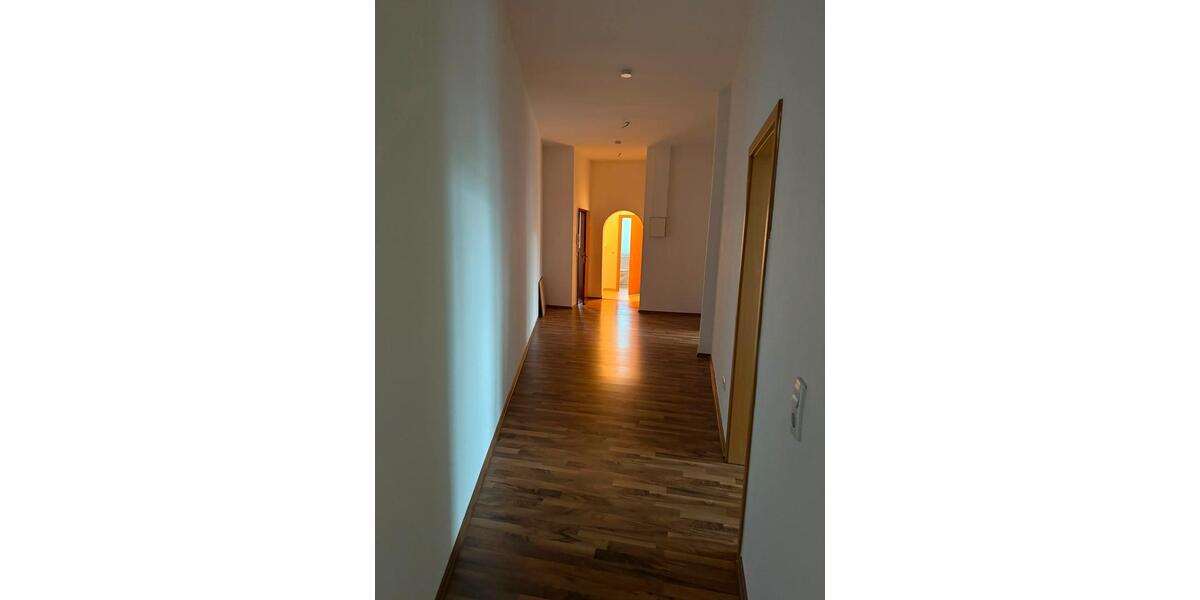 Etagenwohnung Wermelskirchen - 3 Zimmer, 112 m&sup2;, 189.000&euro; | Angebot:27026132