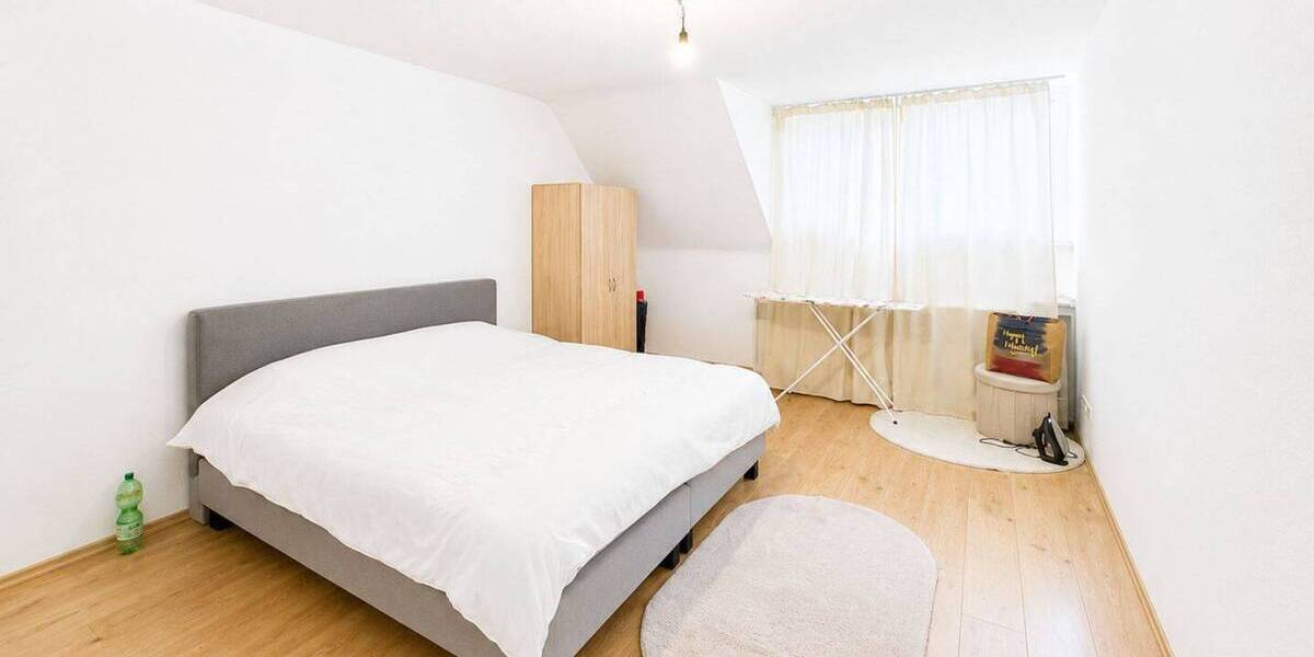 Etagenwohnung Düsseldorf Holthausen - 2 Zimmer, 70 m&sup2;, 890&euro; | Angebot:26916766